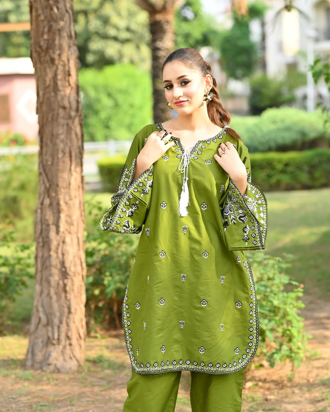 Hoor-2pc embroided