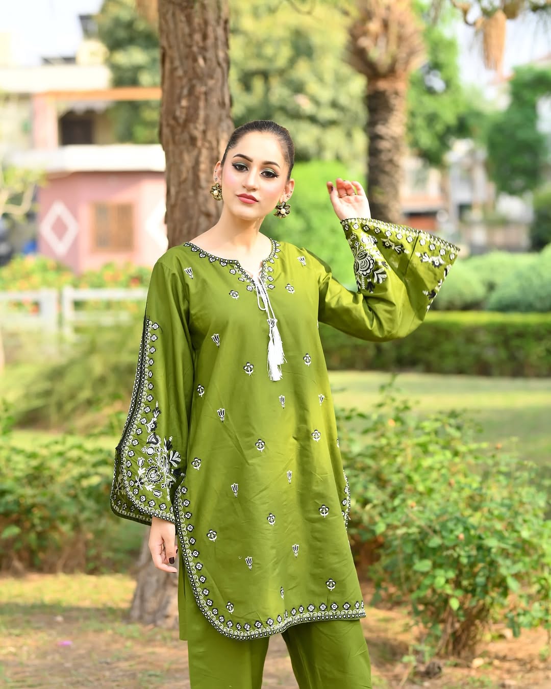 Hoor-2pc embroided