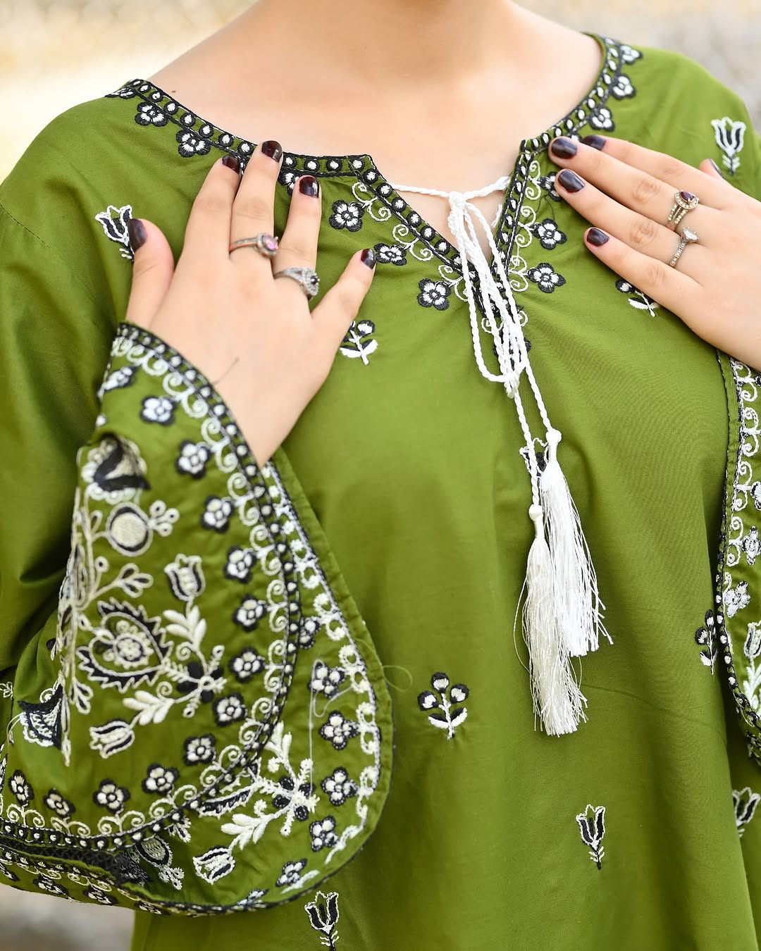 Hoor-2pc embroided