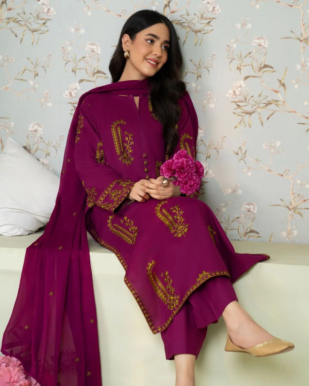 Amber Embroided 2pc